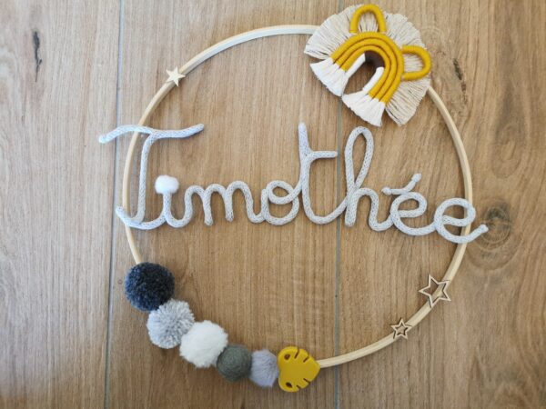 Prénom en tricotin avec animal en macramé – Image 5